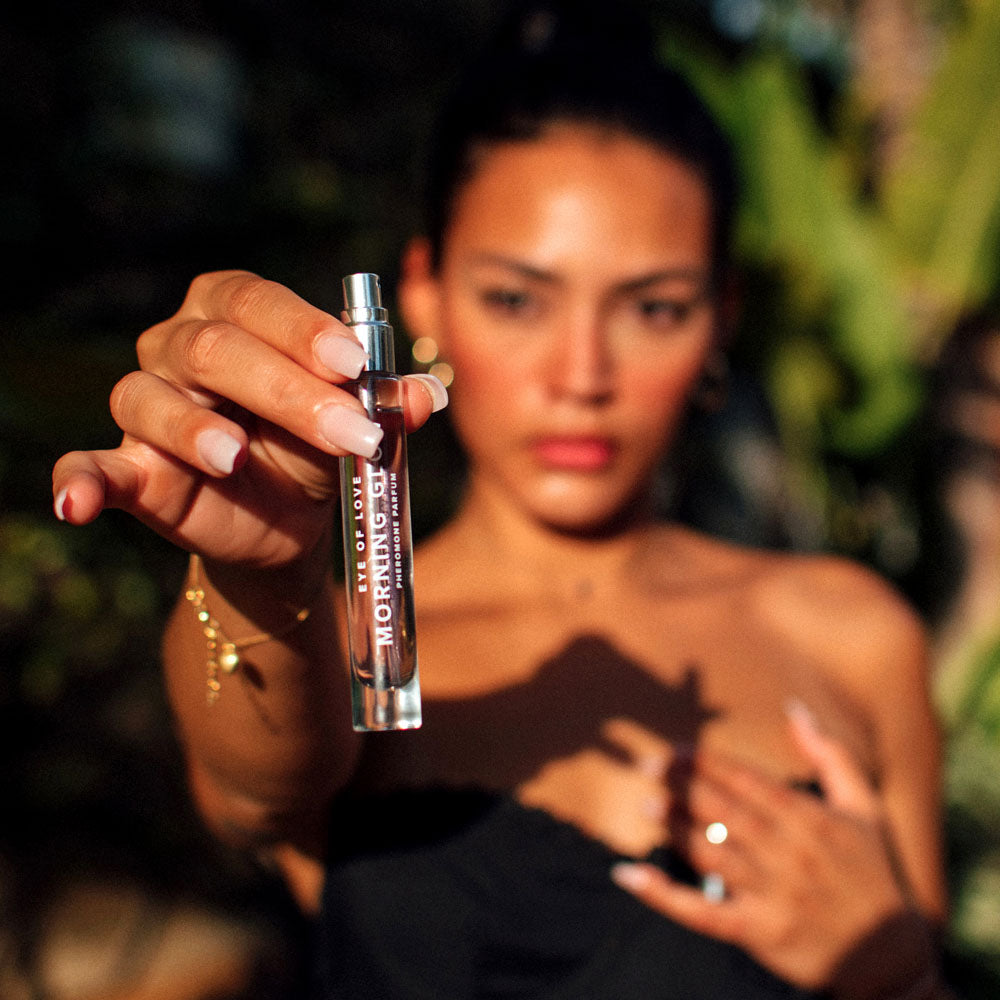 Eye Of Love Morning Glow Pheromone Perfume - 10 ml - Energising Pheromone Perfume for Women to attract Men - 10 ml Spray - Hush Store Sydney 