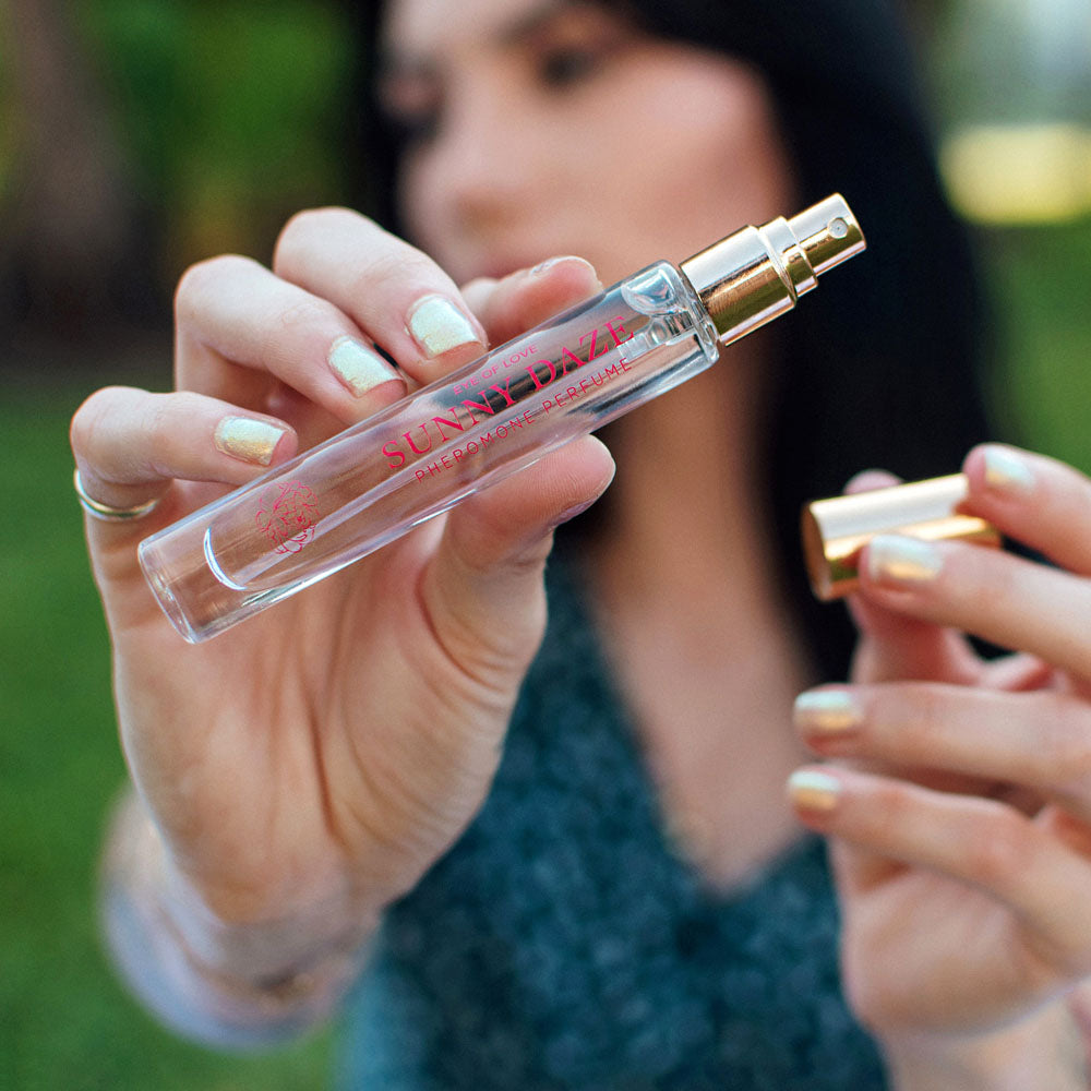 Eye Of Love Love In Bloom Sunny Daze Pheromone Perfume - 10ml - Floral & Citrus Scented Pheromone Parfum for Women to attract Men - 10 ml Spray - Hush Store Sydney 